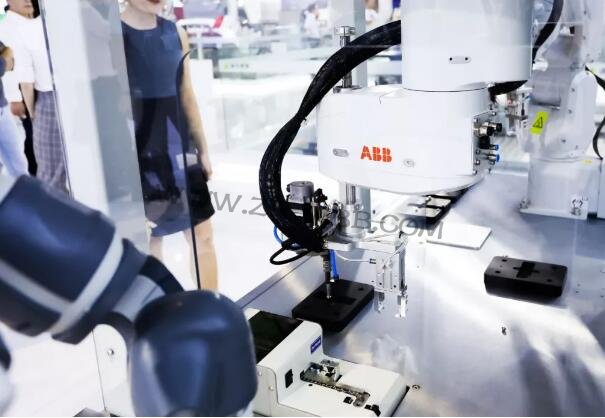 ABB���bSCARA�C����������I���gЧ���c�`����