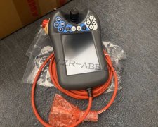 ABB機(jī)器人示教器觸摸不靈敏維修